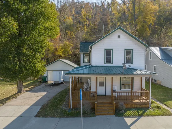 323 Main St, Mc Gregor, IA 52157