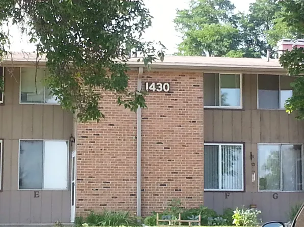 1430 Big Bend Rd, Waukesha, WI 53189
