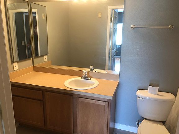 2nd image of 6412 Hollydale Pl Unit 202