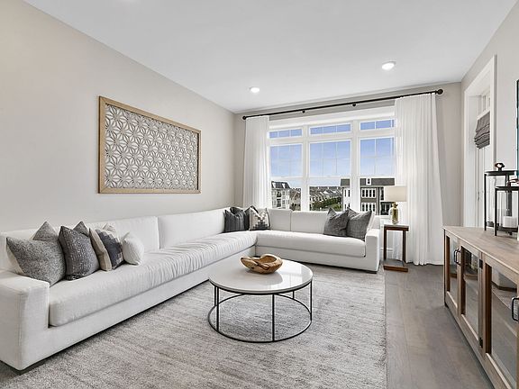 3rd image of 990 Corporate Dr #2B-2Ba-1192Sqft