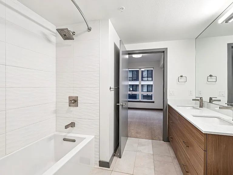 11903 NE 128th St #423 — Photo 9