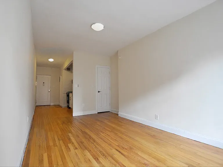 312 W 23rd St #4U — Photo 8