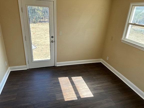 4th image of 7093 Barton St