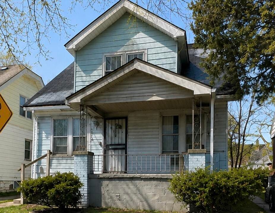 1st image of 17233 E Goddard St