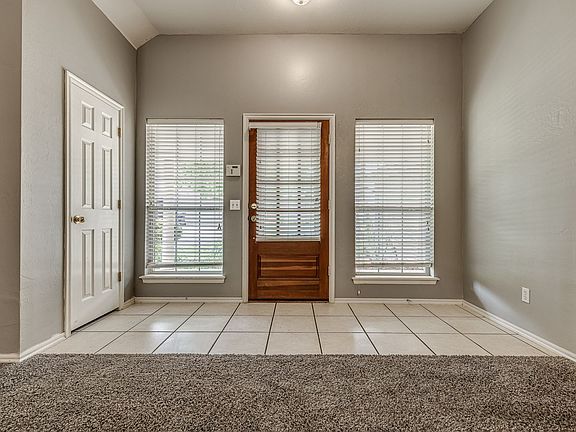 4th image of 6900 NW 133rd Ter