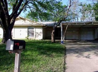 1608 Lee St, Kaufman, TX 75142