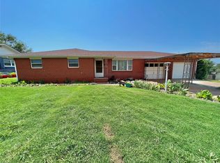 704 S Ll Males Ave, Cheyenne, OK 73628