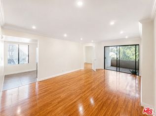 5009 Woodman Ave APT 202, Sherman Oaks, CA 91423