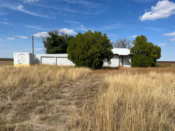 1060 Fm 37, Hale Center, TX 79041