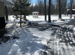 2771 Brookside Blvd, Jackson, MI 49203