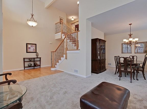 4th image of 2069 N Inverness Dr