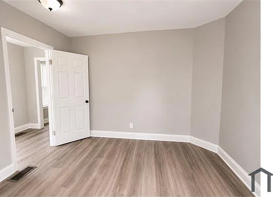 2626 Brookside Ave — Photo 9