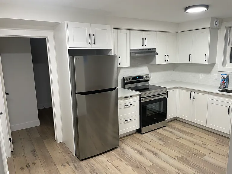 65 Dillabough St — Photo 4