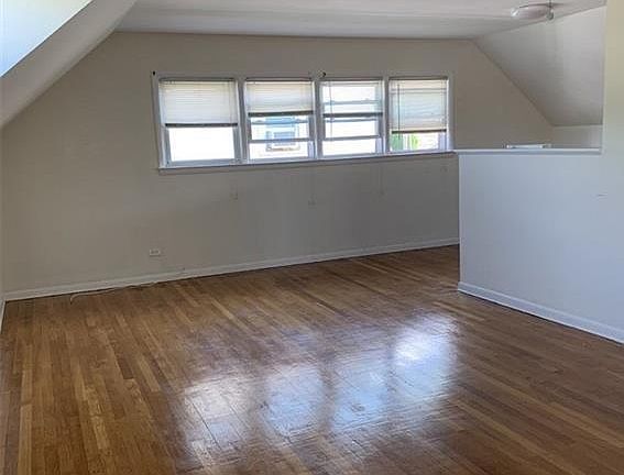 3rd image of 31 Independence St