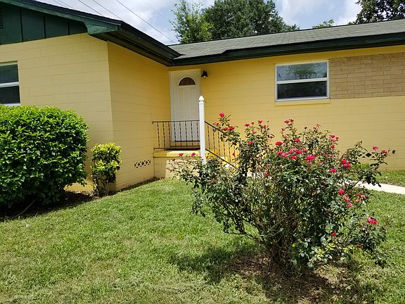 Front Door curb view