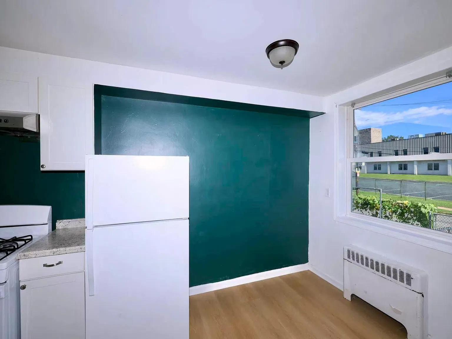 2 bed, 750 sqft, $1,300 — Photo 4