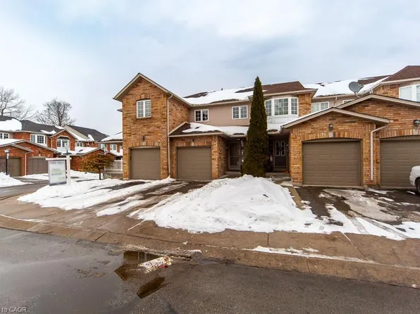346 Highland Rd W #34, Hamilton, ON L8J 3T3