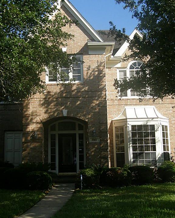 1st image of 17411 Fountainview Cir