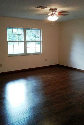 4th image of 1542 Cedarbrook St