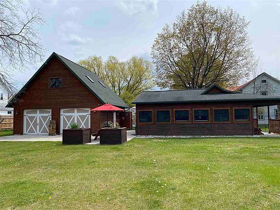 2nd image of 2832 Us Highway 31 N