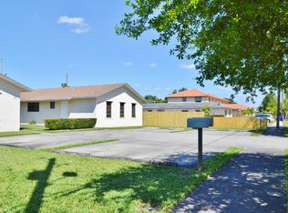 5823 Lincoln St, Hollywood, FL 33021