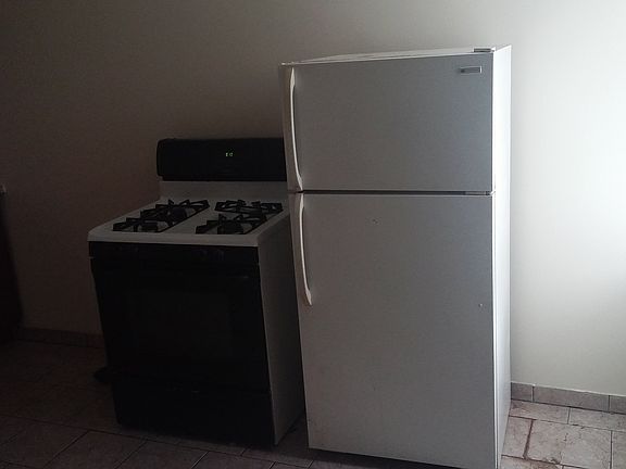 3rd image of 1244 S Avers Ave APT 1