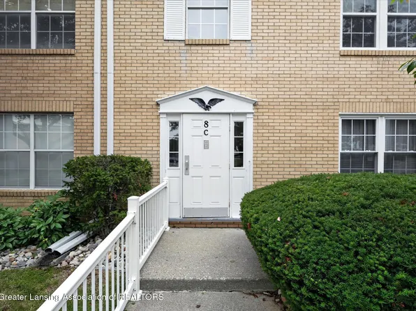 3333 Moores River Dr APT 811, Lansing, MI 48911