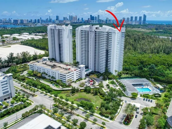 14951 Royal Oaks Ln APT 1409, North Miami, FL 33181