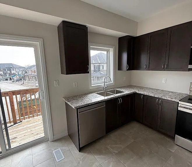 660 Colborne St W #158 — Photo 10