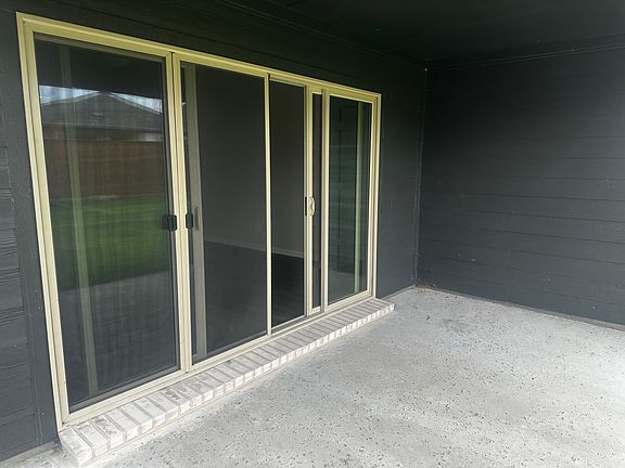 5th image of 3721 Canyon Dr