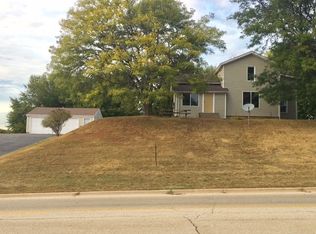 3092 Samuelson Rd, Rockford, IL 61109