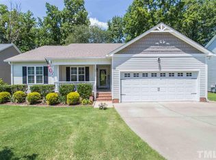 1032 S Philwood Ct, Fuquay Varina, NC 27526