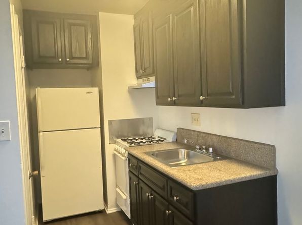 2439 S Denison Ave #3