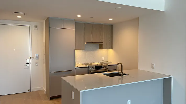 Rented by YouYork Management LLC | media 15