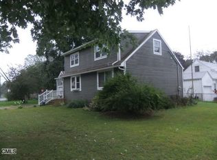 74 E Pasadena Pl, Bridgeport, CT 06610