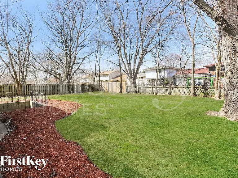 4302 Applewood Ln — Photo 14
