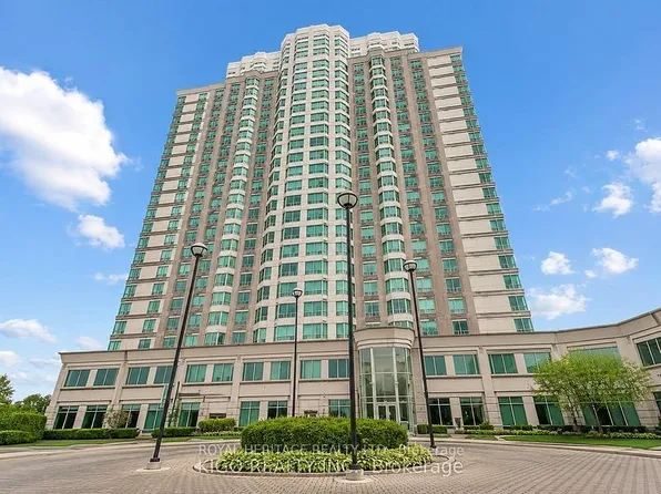 11 Lee Centre Dr, Toronto, ON