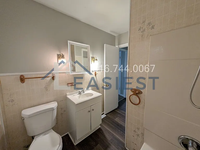 8901 E Gregory Blvd — Photo 16