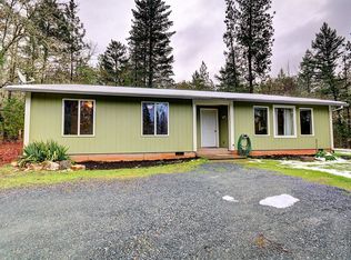 1725 Summit Loop, Grants Pass, OR 97527