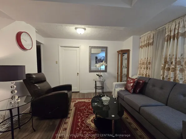 9 Shademaster Ct #Basement, Toronto, ON M1B 1Y5