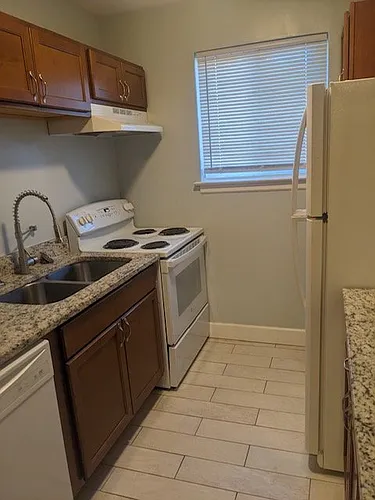261 Arlington St #202 Photo 1