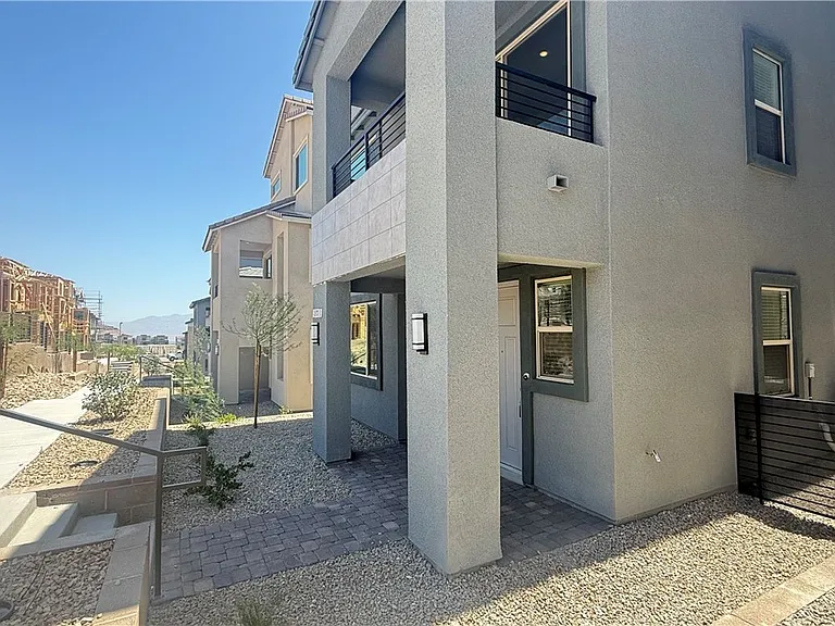 1513 Bat Hawk St — Photo 34
