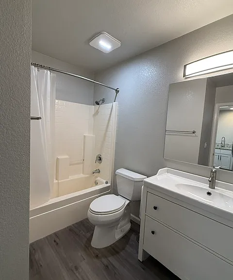 2730 Arcadia Dr #2 — Photo 5