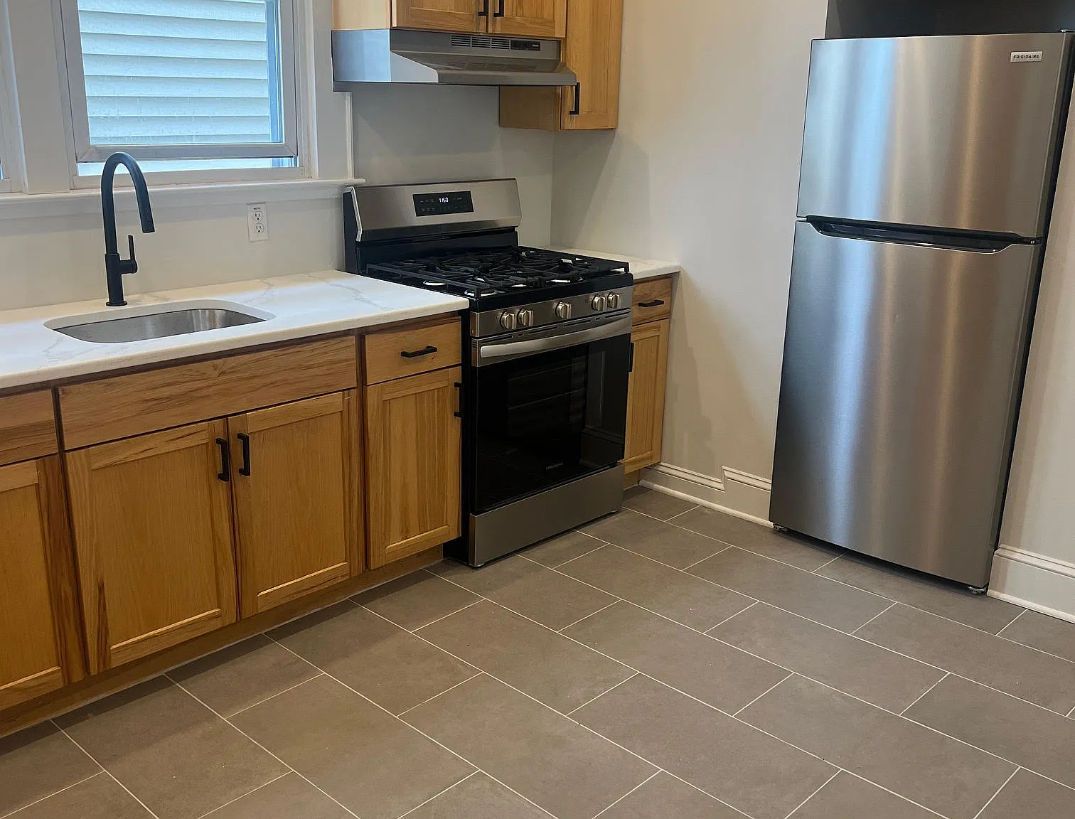84 Mount Prospect Ave — Photo 3