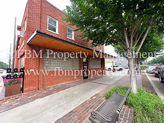 2nd image of 207 S Dallas St APT 2D