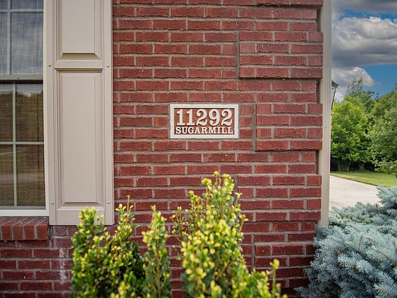3rd image of 11292 Sugarmill Dr
