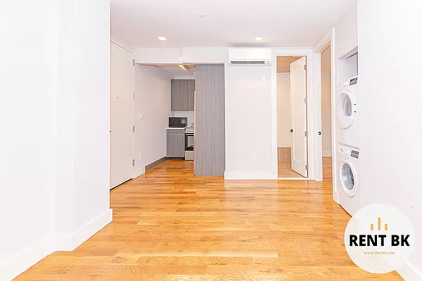 Rented by RENTBK LLC | media 10