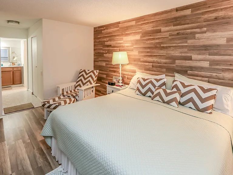 9150 Lime Bay Blvd #21 — Photo 8