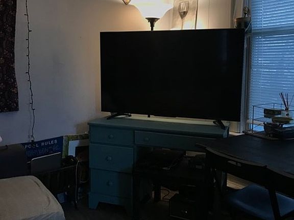 5th image of 1574 Indianola Ave #1580