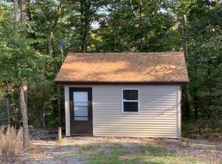 8 Wildman Rd, Golconda, IL 62938